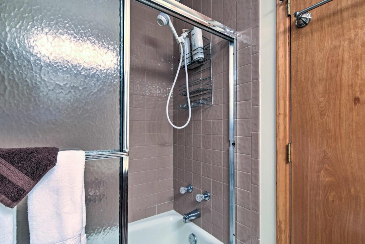Beech Mountain Condo With Balcony, Walk To Resort! Екстериор снимка